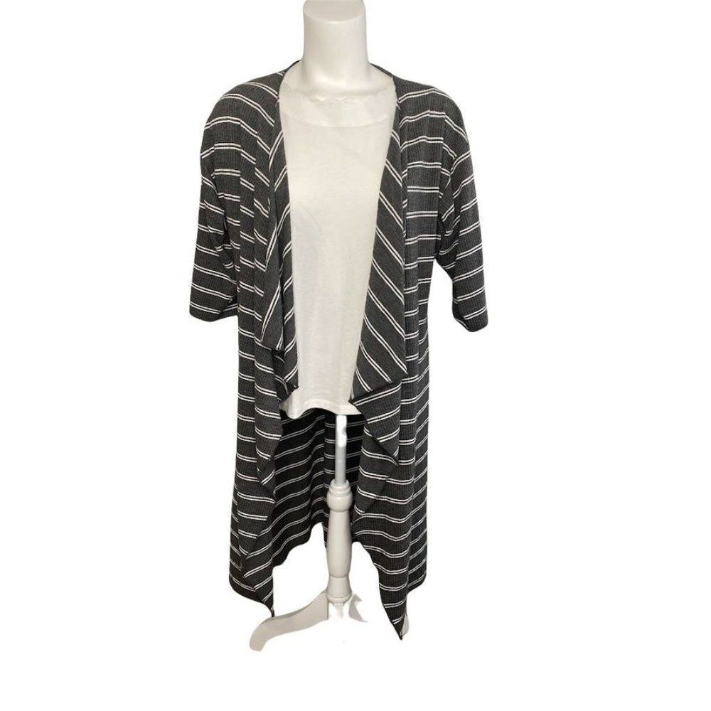 LuLaRoe Shirley Gray White Stripe‎ Ribbed Cardigan Kimono Small